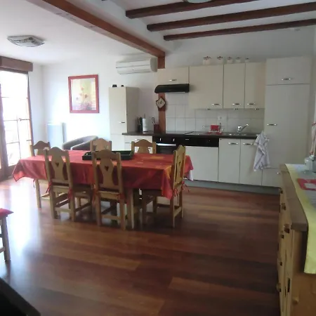 Gewurztraminer شقة كولمار