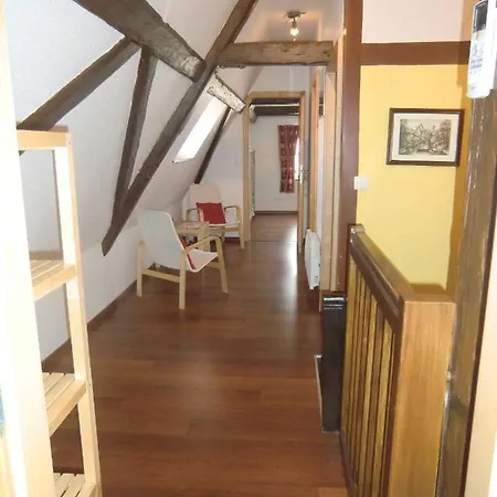 شقة Gewurztraminer *